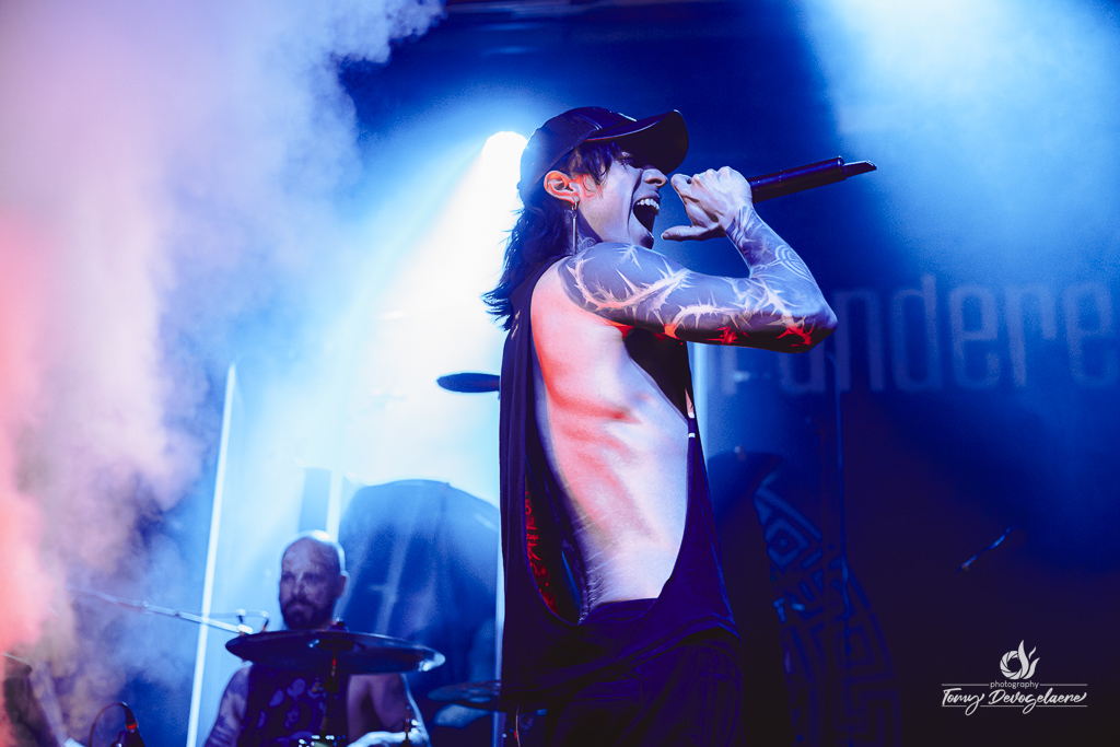 Lacrimas Profundere - Trix